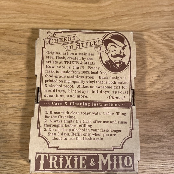 Trixie and Milo Flask - Picture 2 of 2